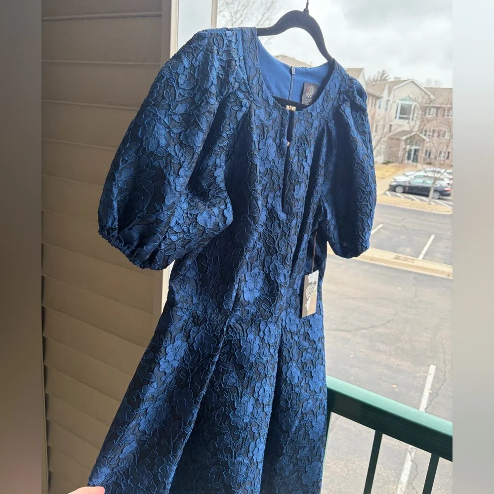 🆕✨ Vince Camuto Blue Floral Jacquard Dress Size 10 A-Line Elegant Occasion Chic - Picture 5 of 16